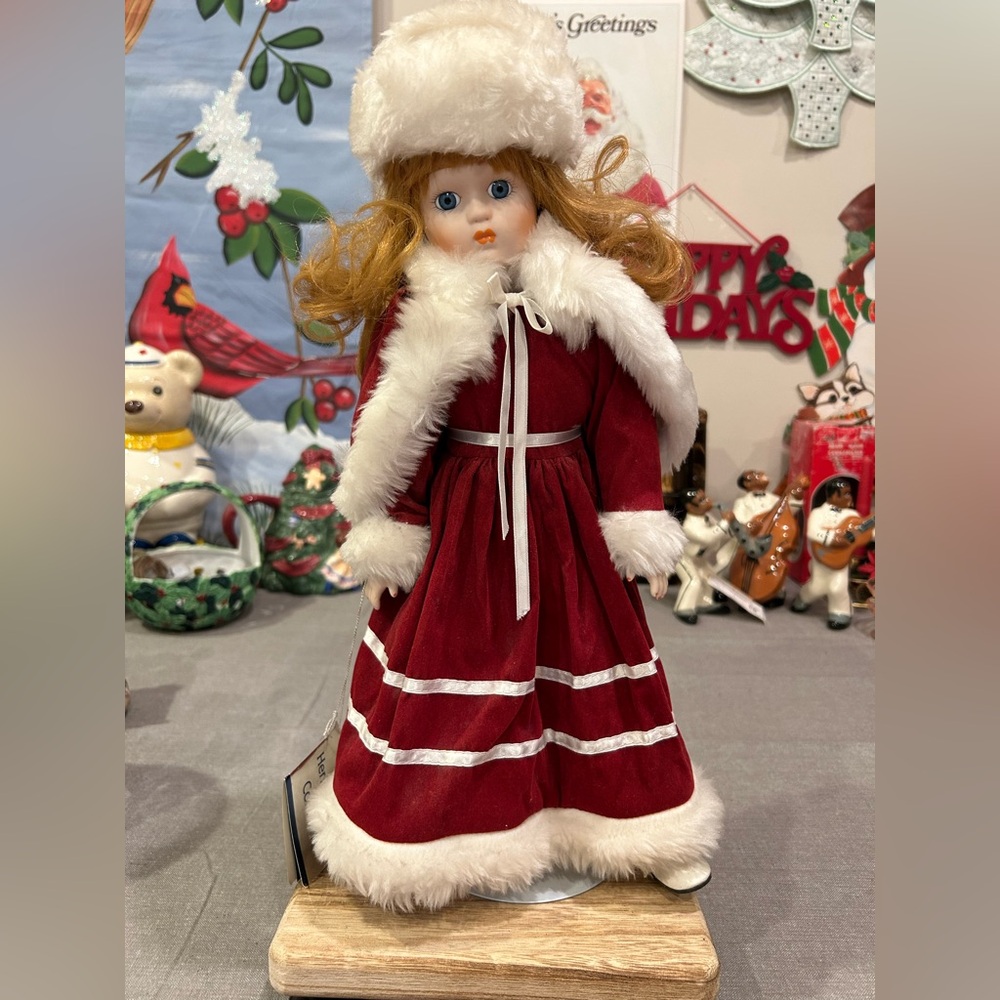 Vintage 1988-1989 Heritage Mint “Jennifer” Porcelain Doll